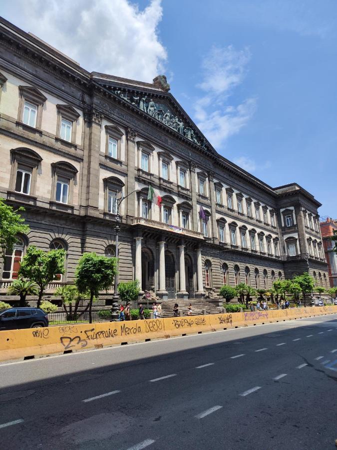 Palazzo Il Convento Luxury Umberto I Bed & Breakfast Наполи Екстериор снимка