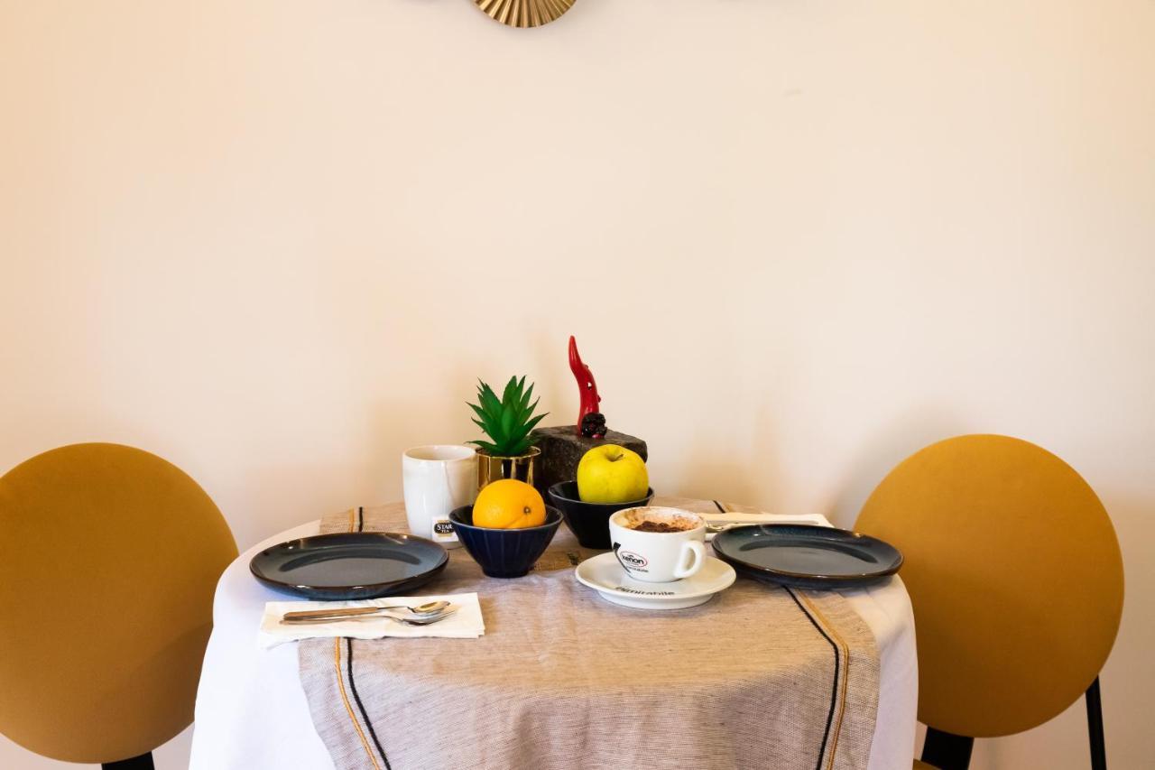 Palazzo Il Convento Luxury Umberto I Bed & Breakfast Наполи Екстериор снимка