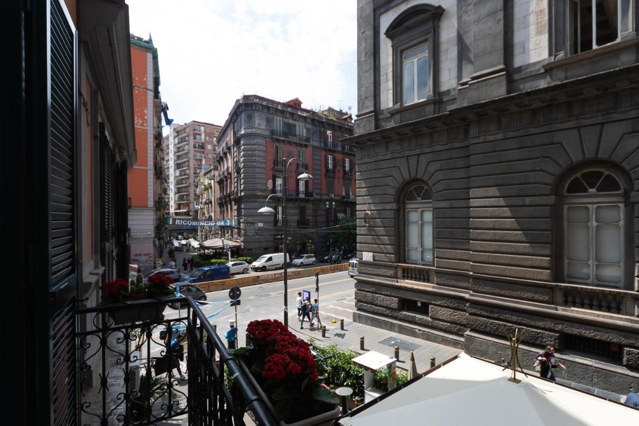 Palazzo Il Convento Luxury Umberto I Bed & Breakfast Наполи Екстериор снимка